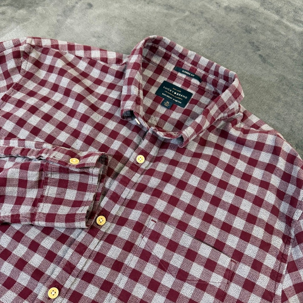 Lucky Brand Saturday Stretch Button Up Mens Extra Large Burgundy Gingham Fit